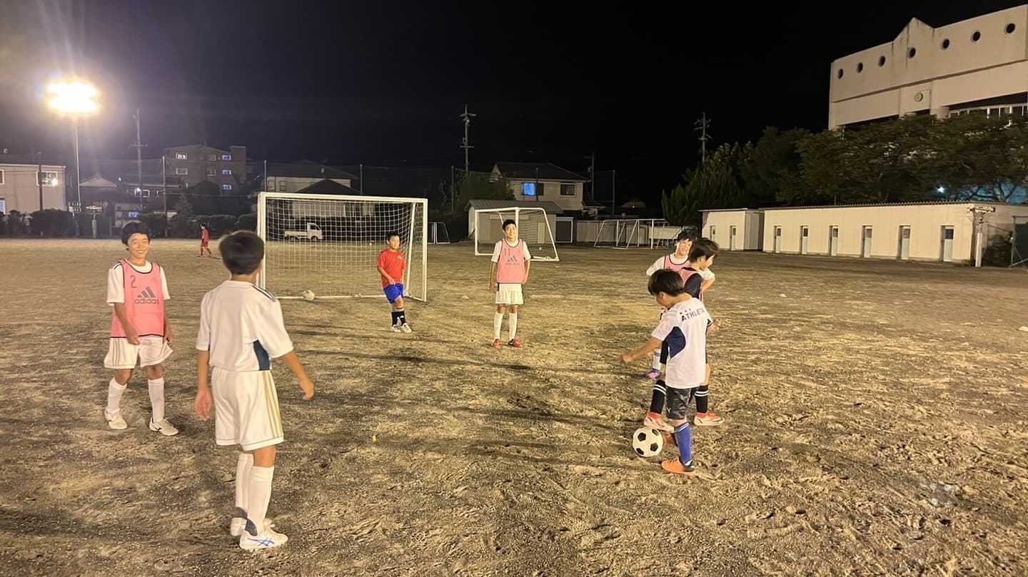 興津大三　DAIZO　FOOTBALL　FAMILLIAR SOCCER サッカー　フットボール　ファミリア　だいぞう　おきつ　静岡　清水　島田　shimada しまだ　あかでみー　奈良　山辺高校　ボスコヴィラ　ボスコビラ　山辺高校　選手権　ユース　ジュニアユース　ユース　中学生　小学生　サッカースクール　淡路島　清水商業　清商　サッカー部　優勝　全日本　陸上　兵庫　プロ　Jリーガー　大和高原　アルトラ　あるとら　筑波大学　エスパルス　スカウト　アーセナル